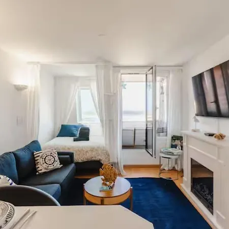 Cozy With Sea View In דוביל