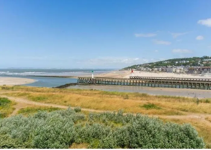 Cozy With Sea View In Deauville
